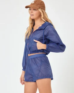 Flyaway Short
