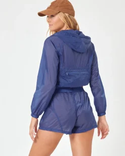 Flyaway Short