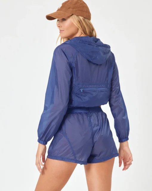 Flyaway Short