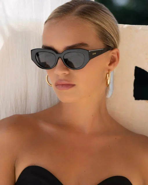 Freyrs Frankie Sunglasses - Black